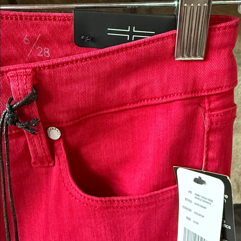 NWT Liverpool Lollipop Red Abby High Rise Ankle Skinny denim Jeans. Size 6 / 28 - Picture 3 of 9